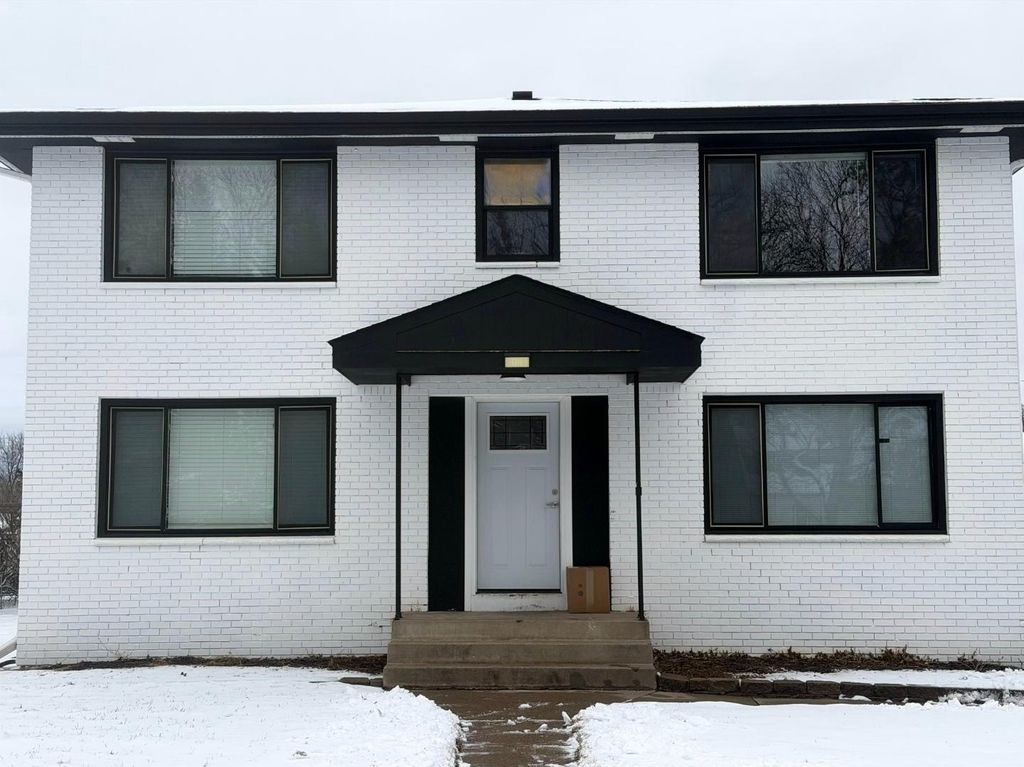 Photo of 2081 Hillview Road, Mounds View, MN 55112 (MLS # 7022472)