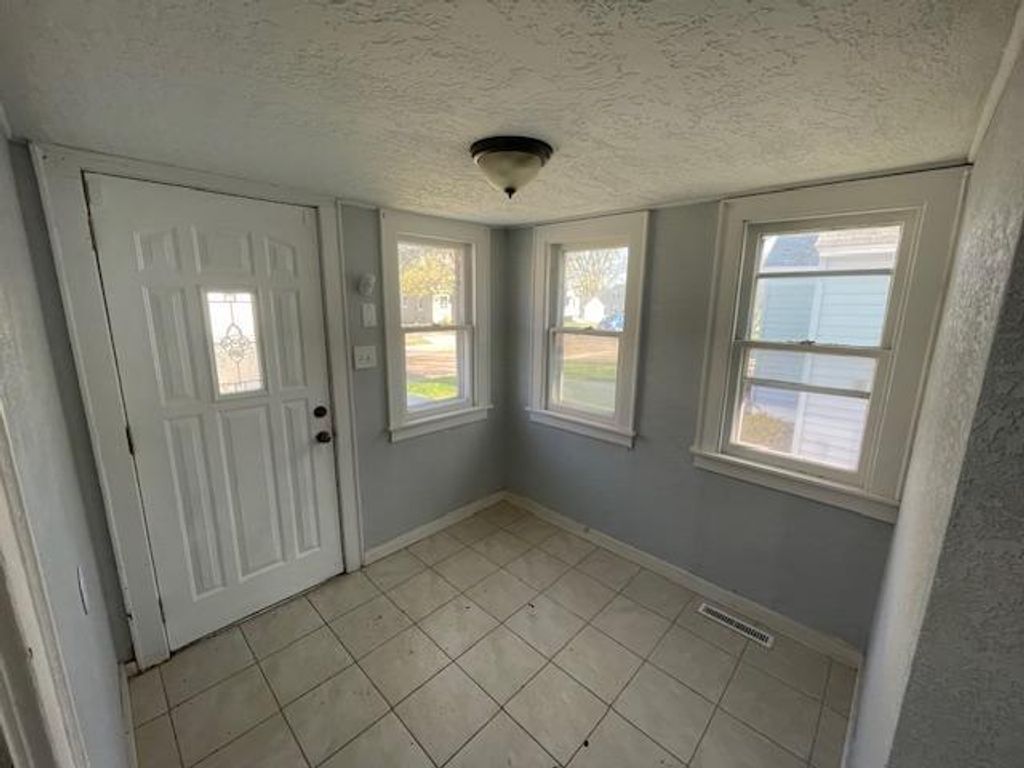 Photo of 615 14th Street NE, Austin, MN 55912 (MLS # 7001401)