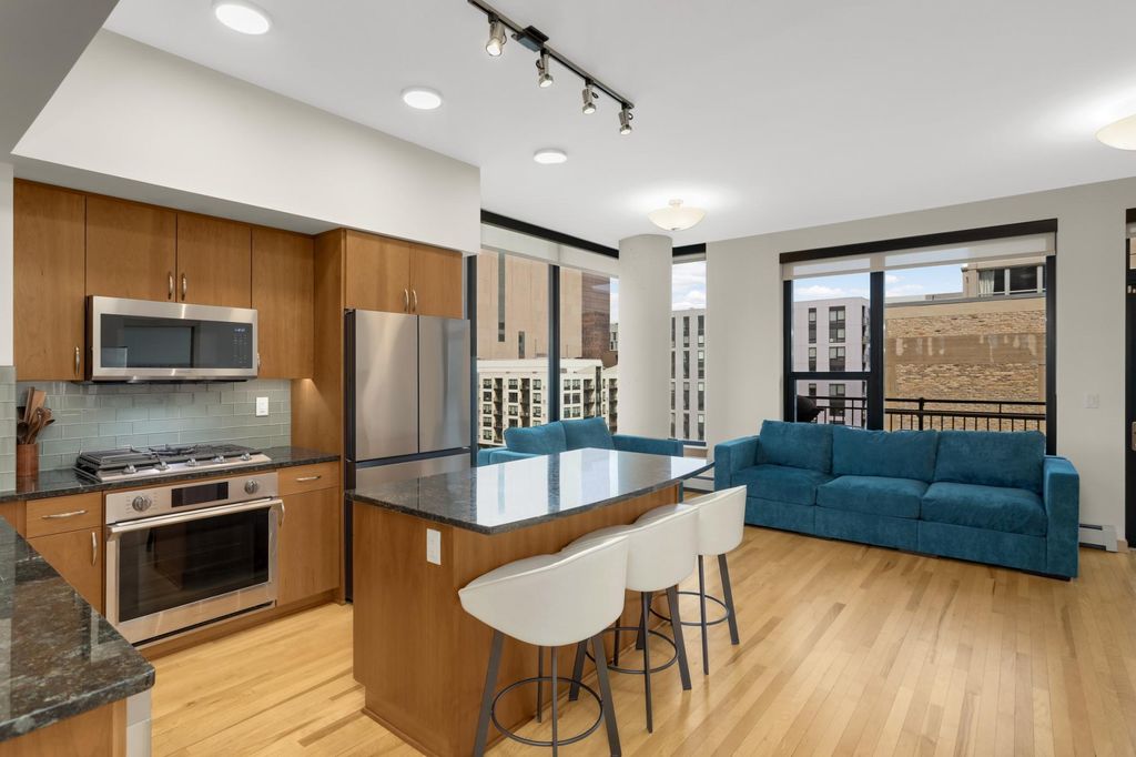 Photo of 740 Portland Avenue #808, Minneapolis, MN 55415 (MLS # 7052635)