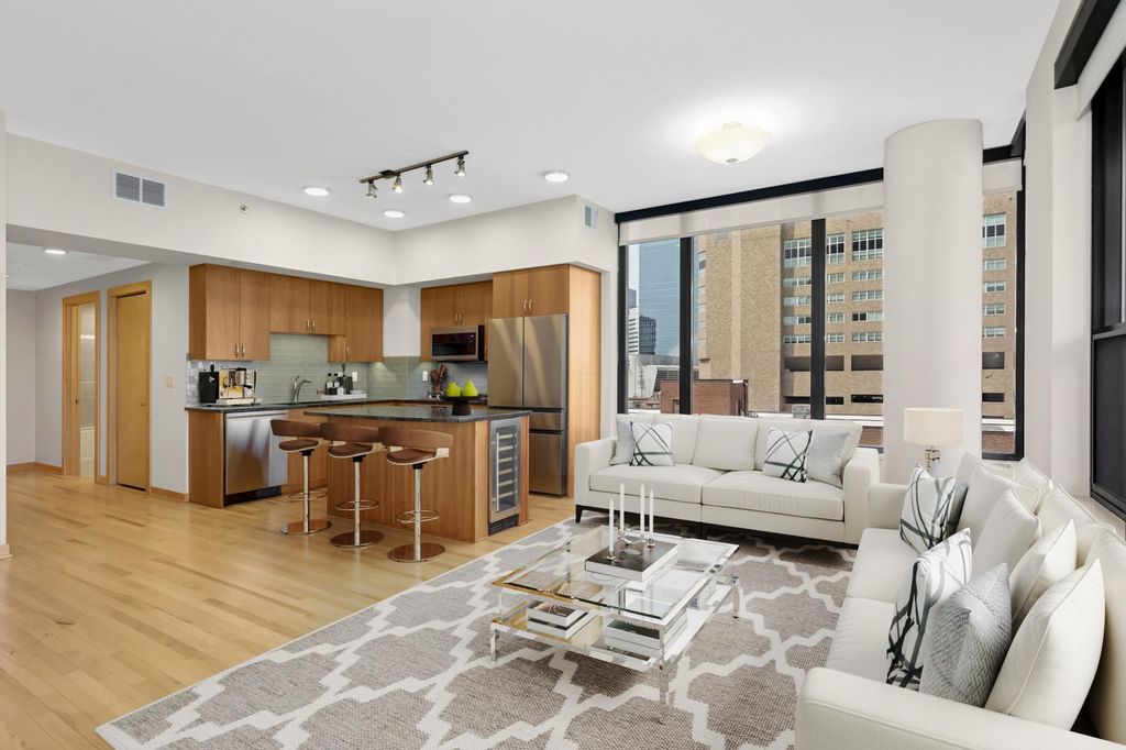 Photo of 740 Portland Avenue #808, Minneapolis, MN 55415 (MLS # 7052635)