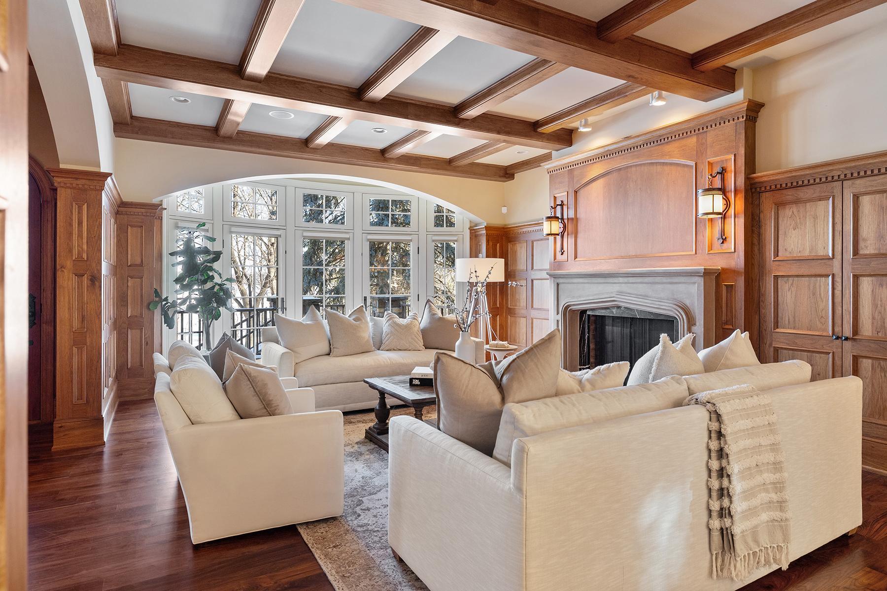 4638 W Lake Harriet Parkway