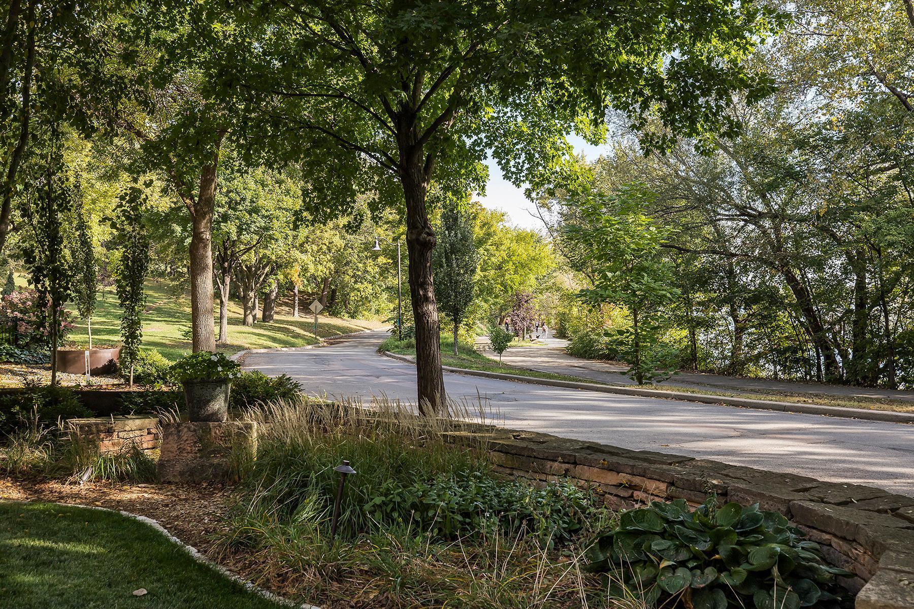 4638 W Lake Harriet Parkway