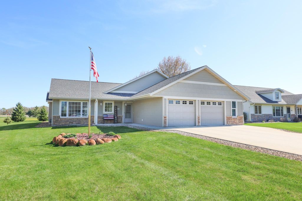 Photo of 635 Dewberry Lane, Alexandria, MN 56308 (MLS # 7076666)