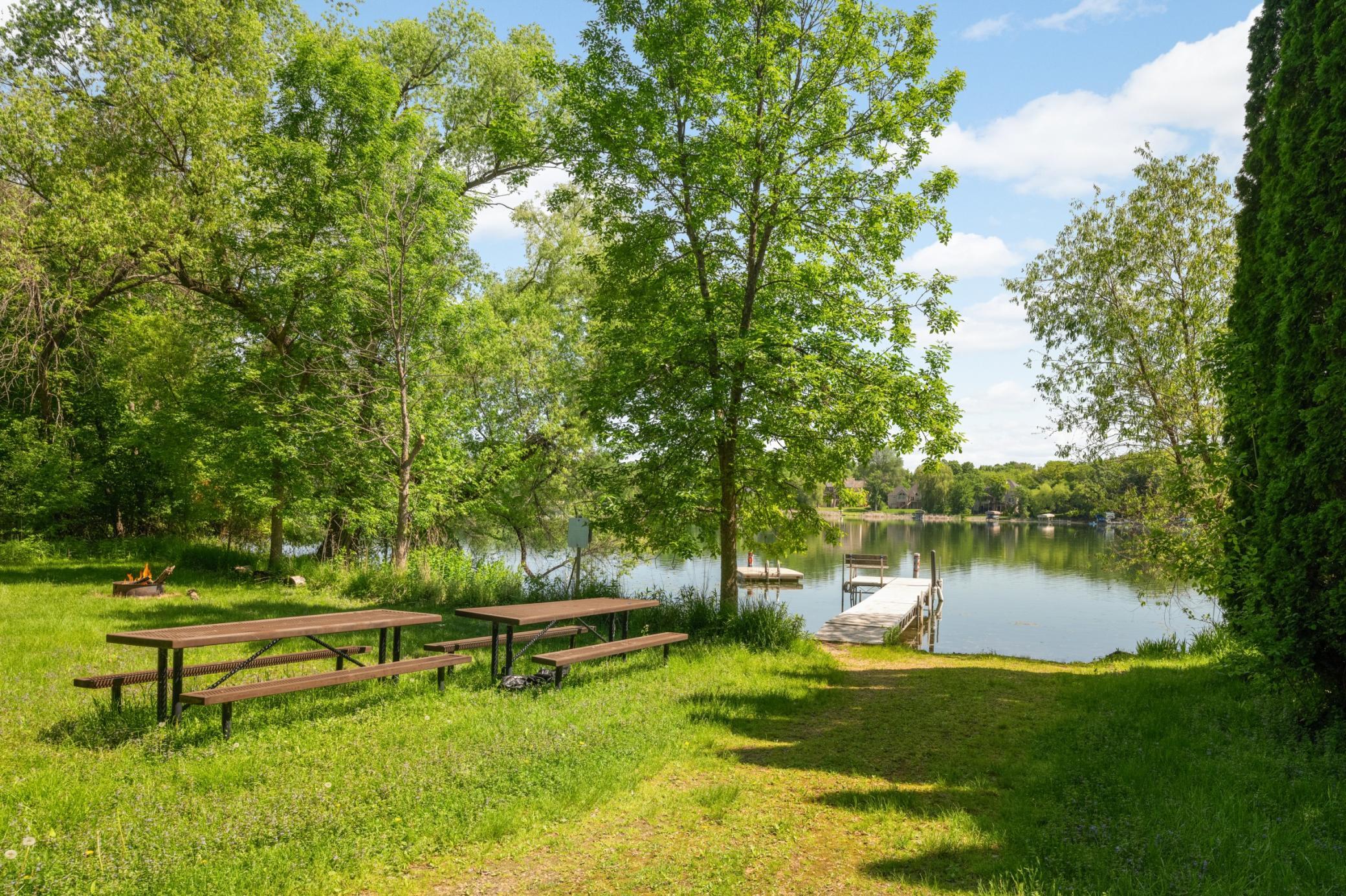400 Cimarron Circle