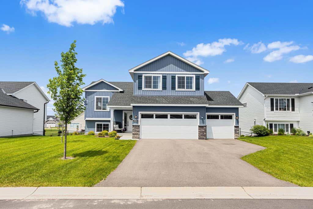 Photo of 1622 Oak Ridge Street, Hanover, MN 55341 (MLS # 7106045)