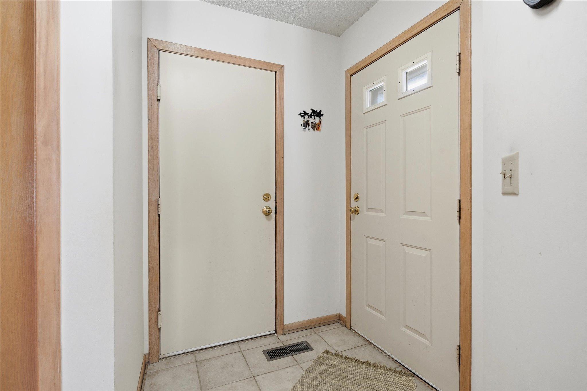 1676 Rose Hill Circle 1676