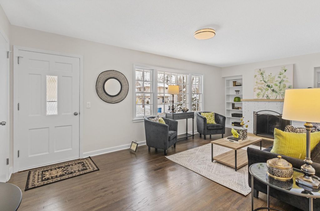 Photo of 5013 Oxford Avenue, Edina, MN 55436 (MLS # 6826386)