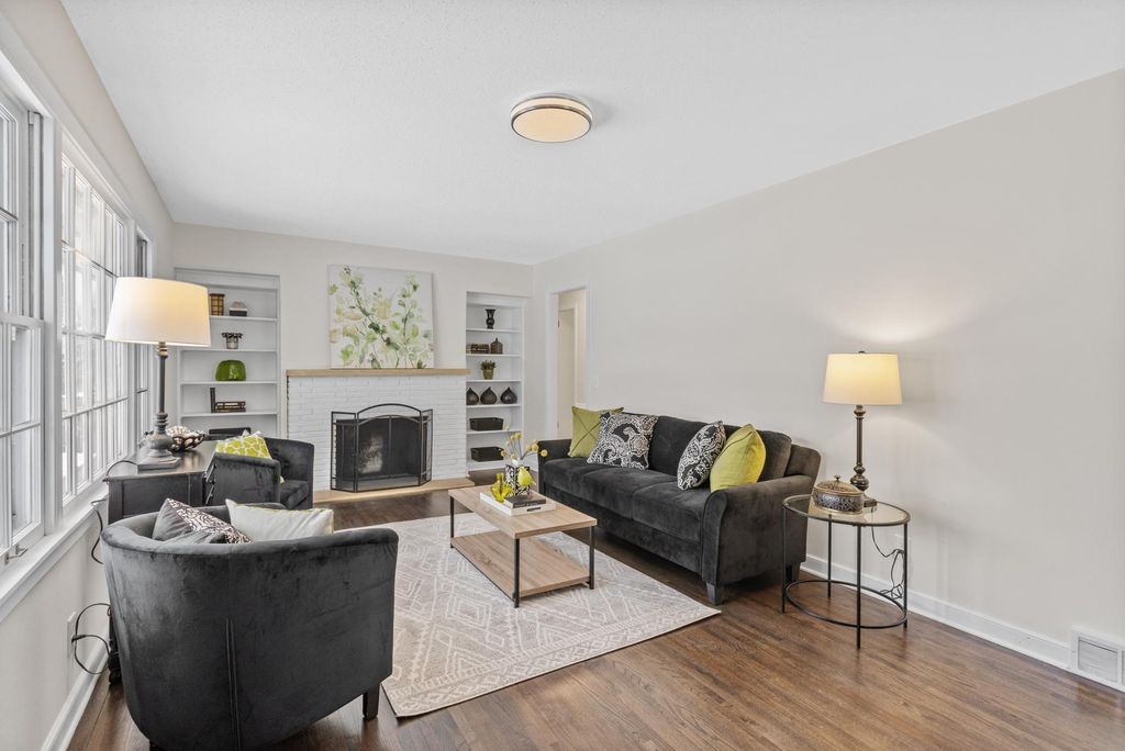 Photo of 5013 Oxford Avenue, Edina, MN 55436 (MLS # 6826386)