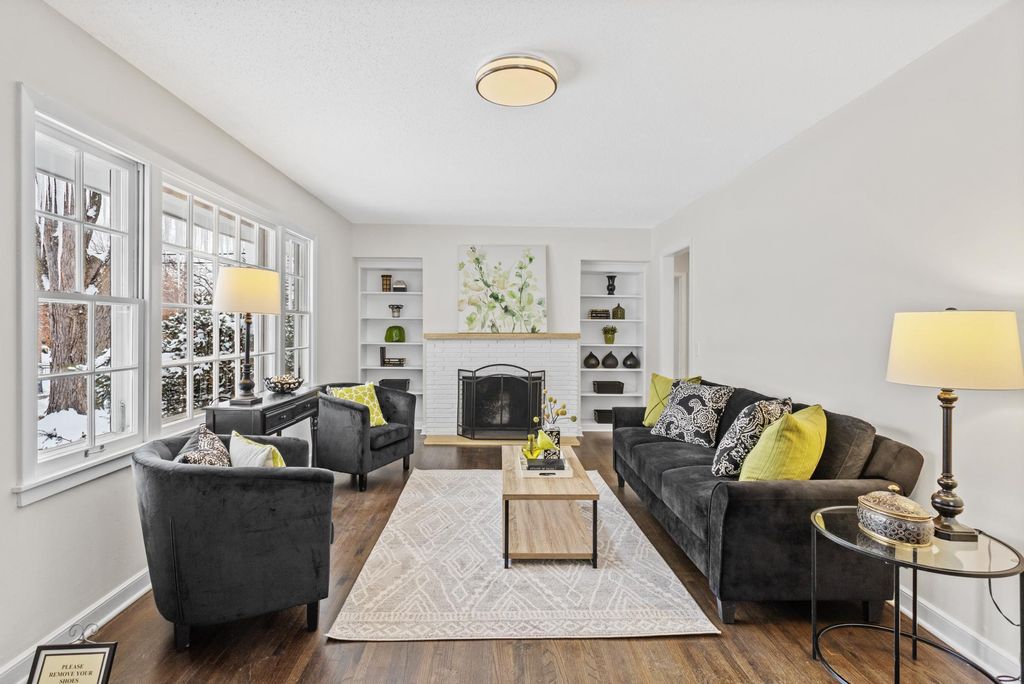 Photo of 5013 Oxford Avenue, Edina, MN 55436 (MLS # 6826386)