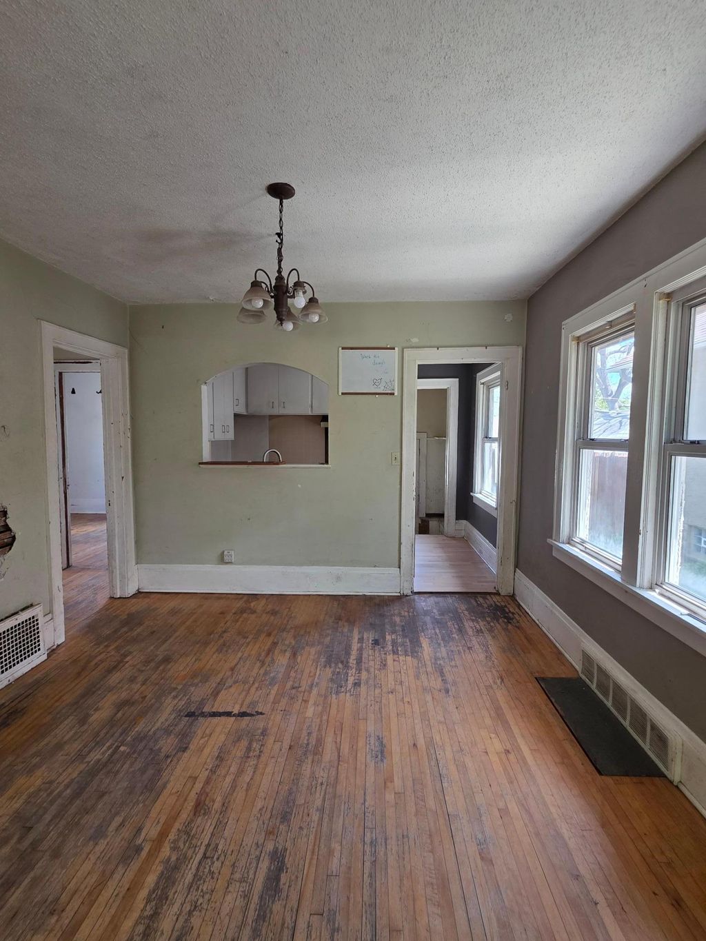Photo of 1408 Arona Street, Saint Paul, MN 55108 (MLS # 7001284)