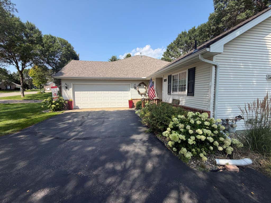 Photo of 705 24th Street SE, Willmar, MN 56201 (MLS # 7129706)
