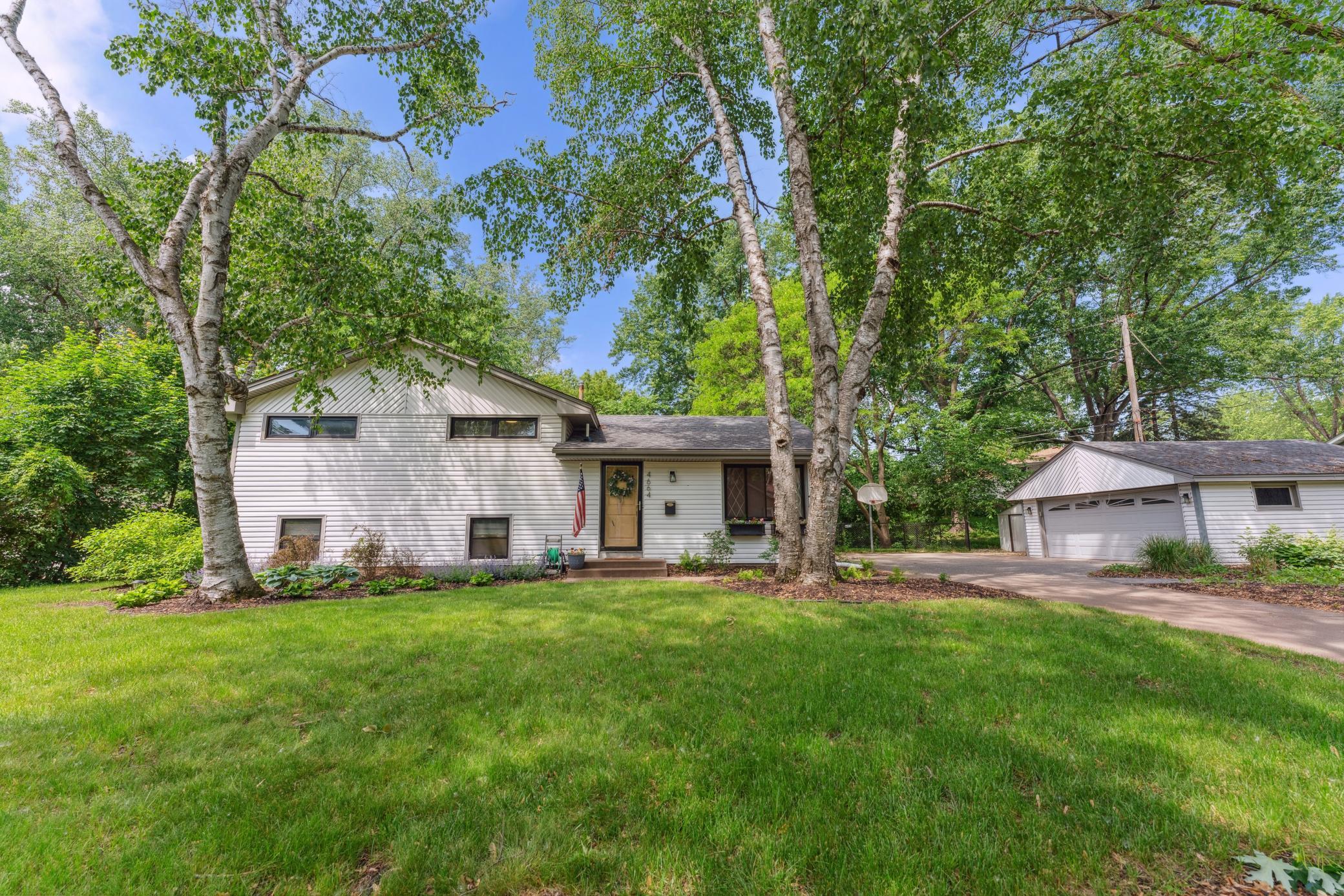 4664 Morris Lane