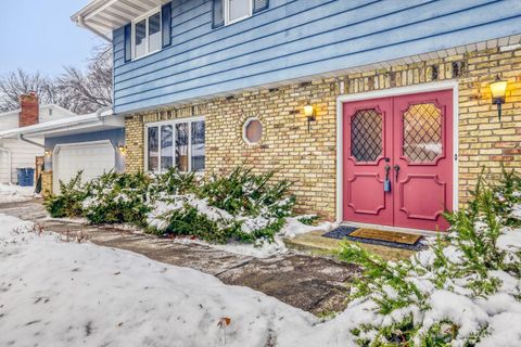 2574 Oak Drive White Bear Lake MN 55110