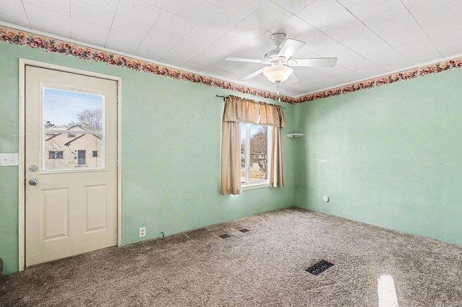 4217 Washington Street NE