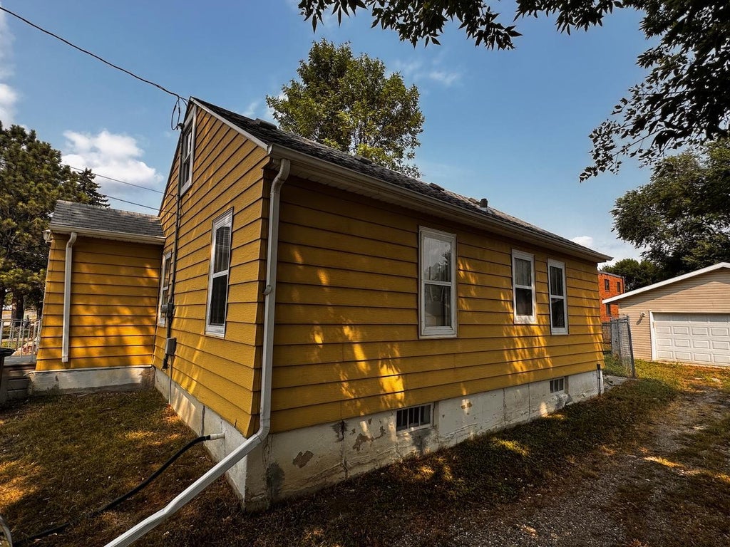 Photo of 622 9th Street N, Moorhead, MN 56560 (MLS # 7126331)