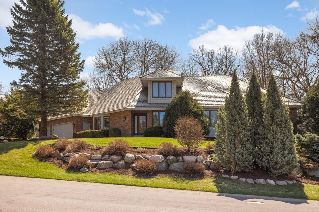 Photo of 13796 Guild Avenue, Apple Valley, MN 55124 (MLS # 7052614)
