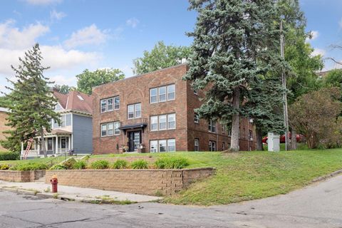 383 Grand Avenue 9 Saint Paul MN 55102