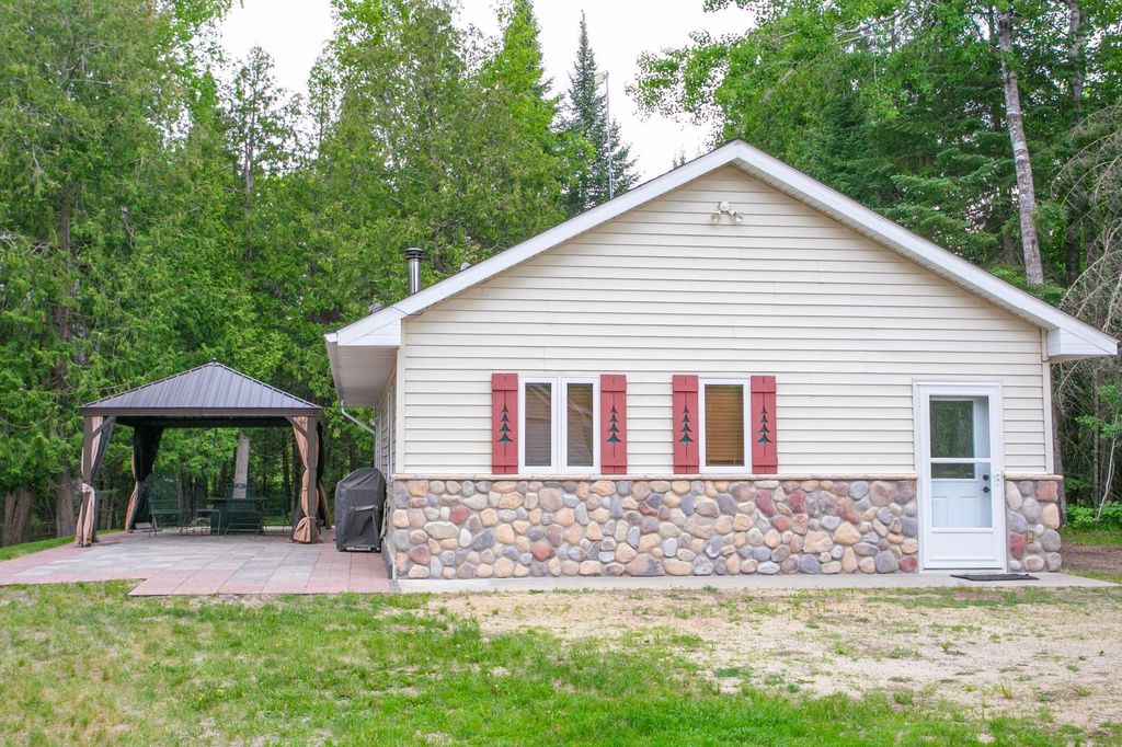 Photo of 10547 Vermeil Drive NE, Deer River, MN 56636 (MLS # 6731978)