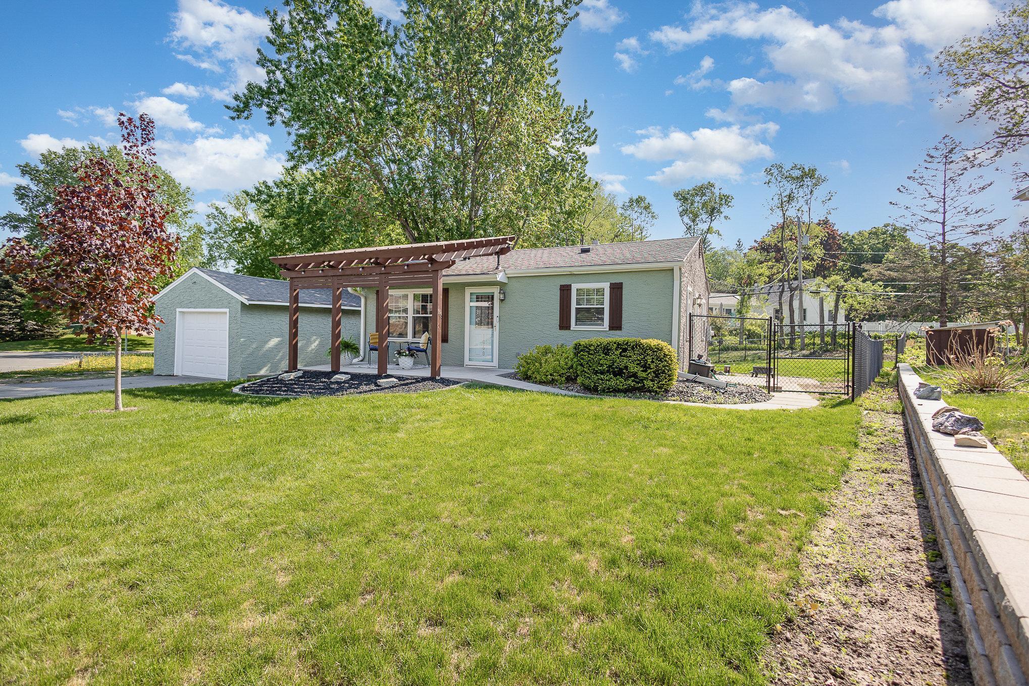 1060 Esther Lane
