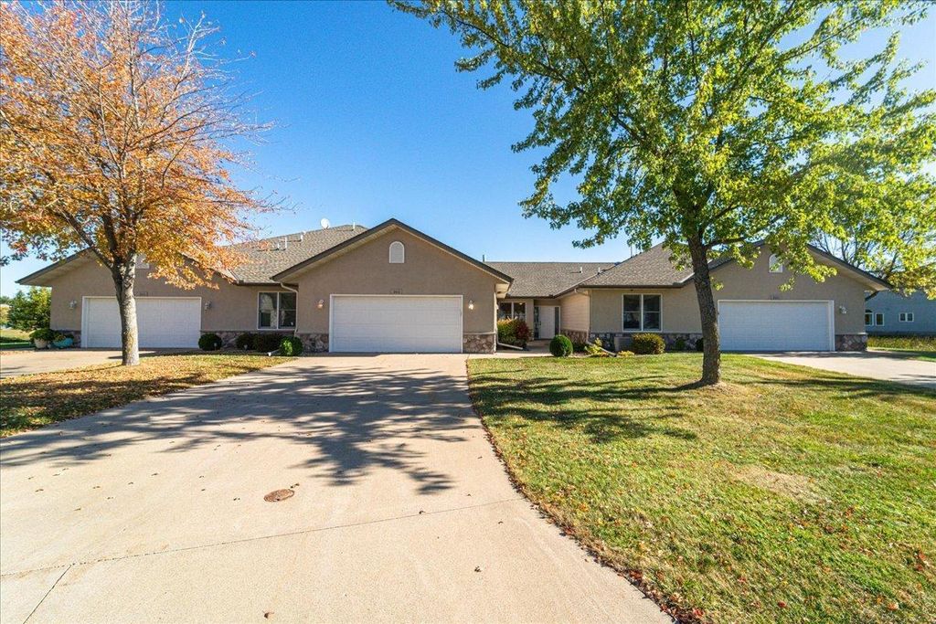 Photo of 303 Fiddler Court SE, New Prague, MN 56071 (MLS # 6803353)