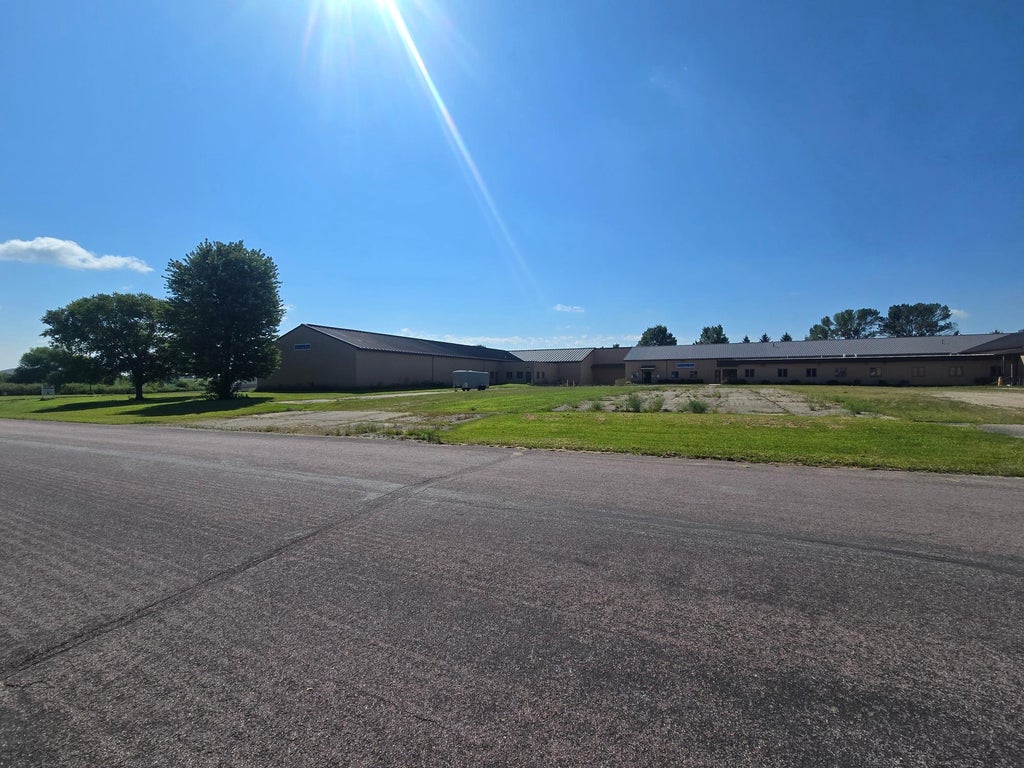 Photo of 300 16th Avenue SE, Waseca, MN 56093 (MLS # 7144634)