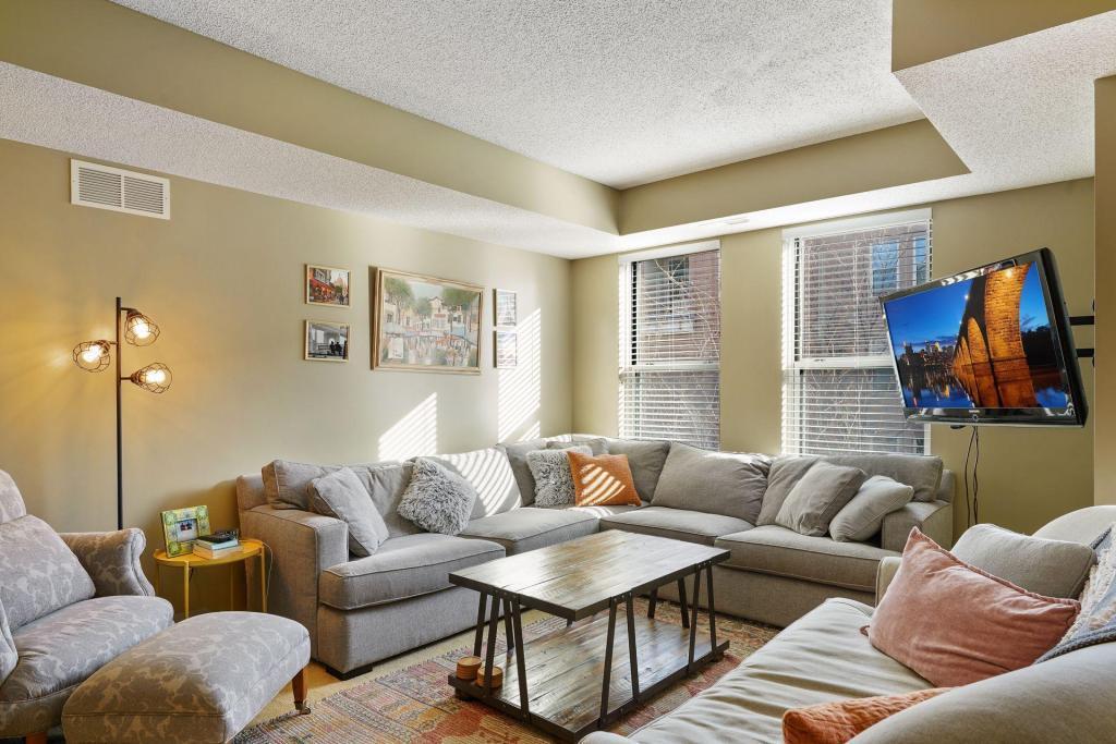 660 N 2nd Street 301