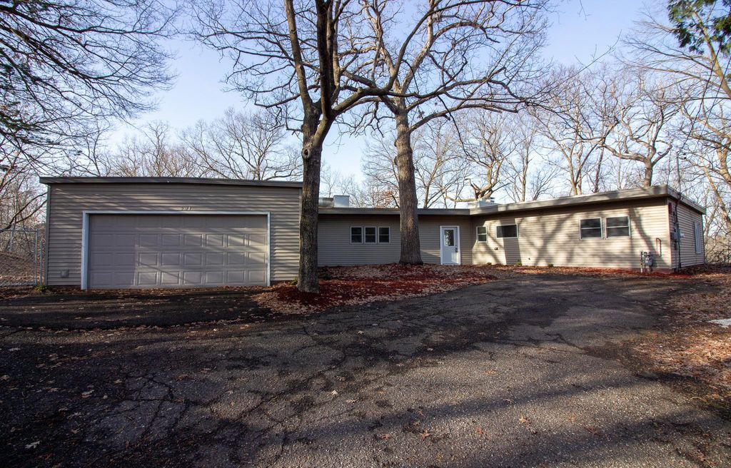 Photo of 501 Seabury Lane, Faribault, MN 55021 (MLS # 7033795)