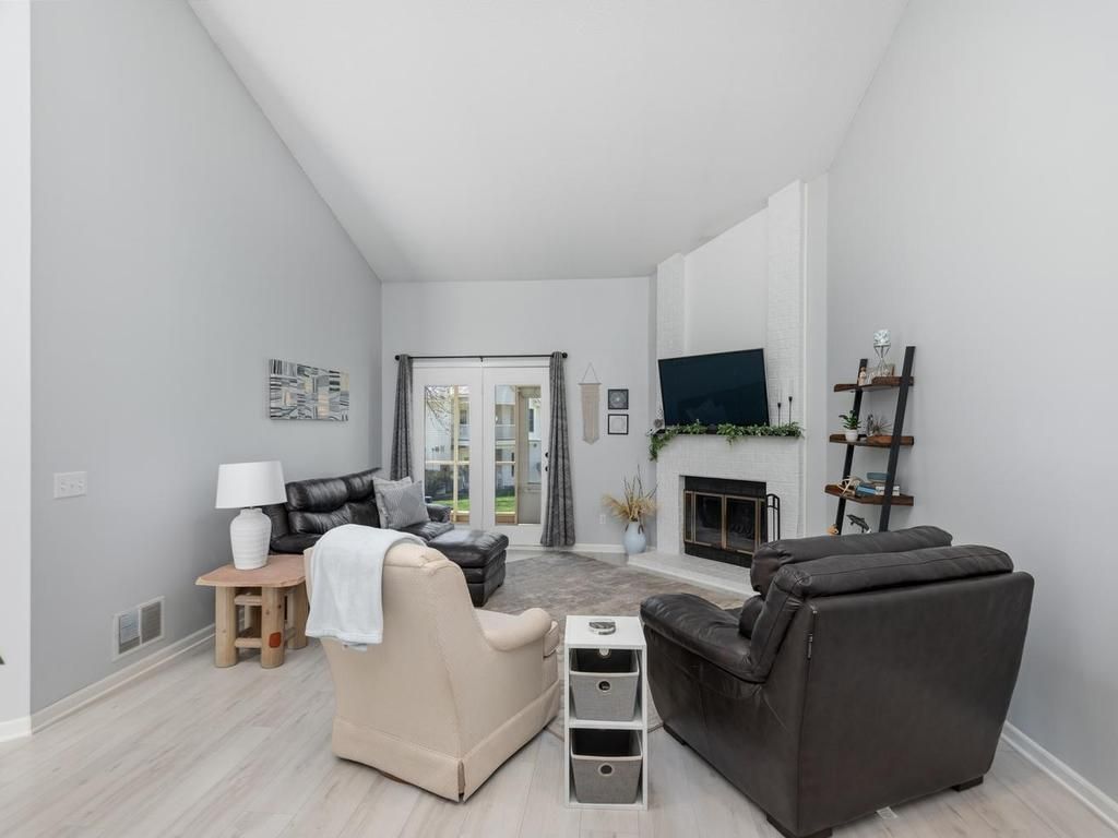 Photo of 11011 Oregon Curve, Bloomington, MN 55438 (MLS # 7059768)