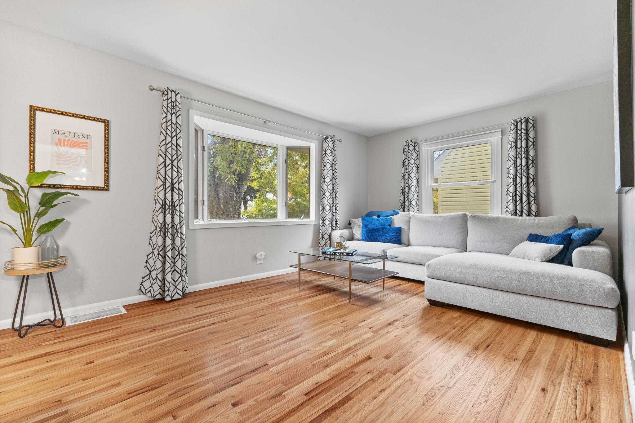 2424 Cavell Avenue S