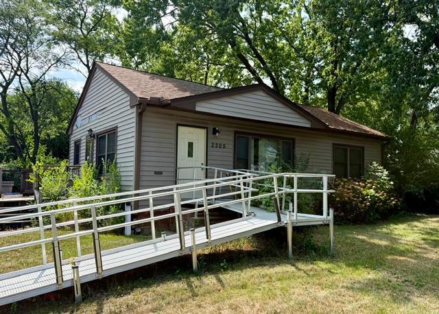 Photo of 2205 Brookview Drive, Brooklyn Center, MN 55430 (MLS # 7148924)