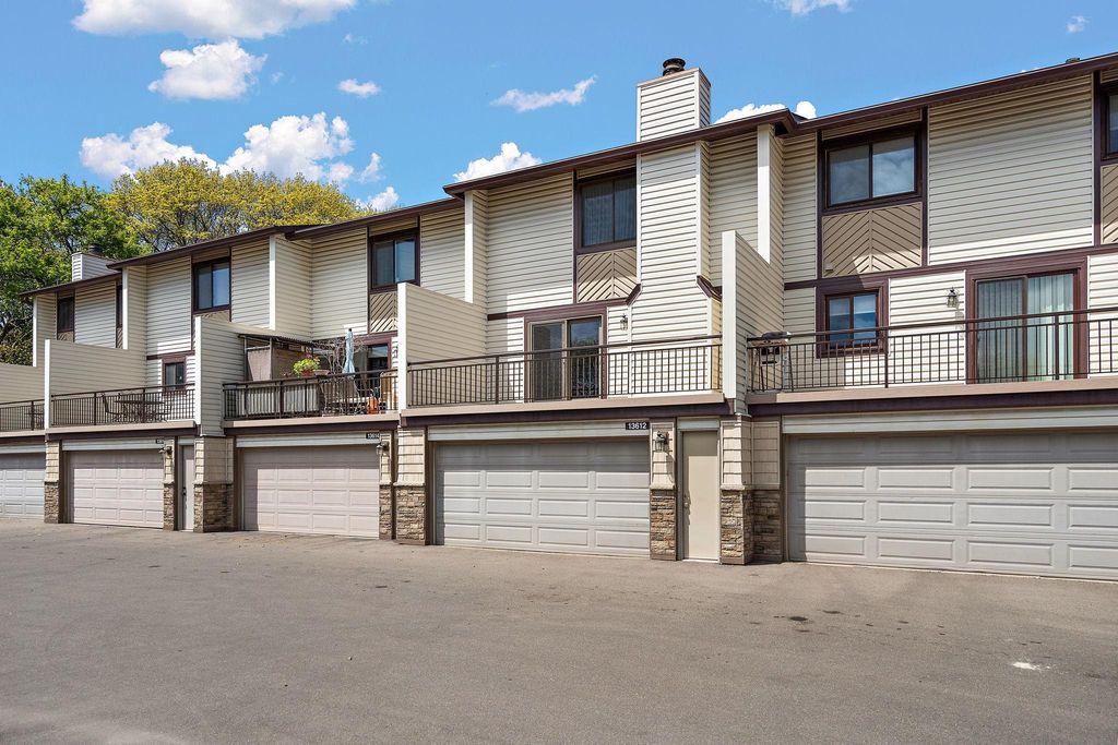 Photo of 13612 Heather Hills Drive, Burnsville, MN 55337 (MLS # 7059095)