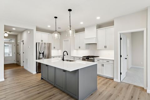 10933 37th Street N Lake Elmo MN 55042