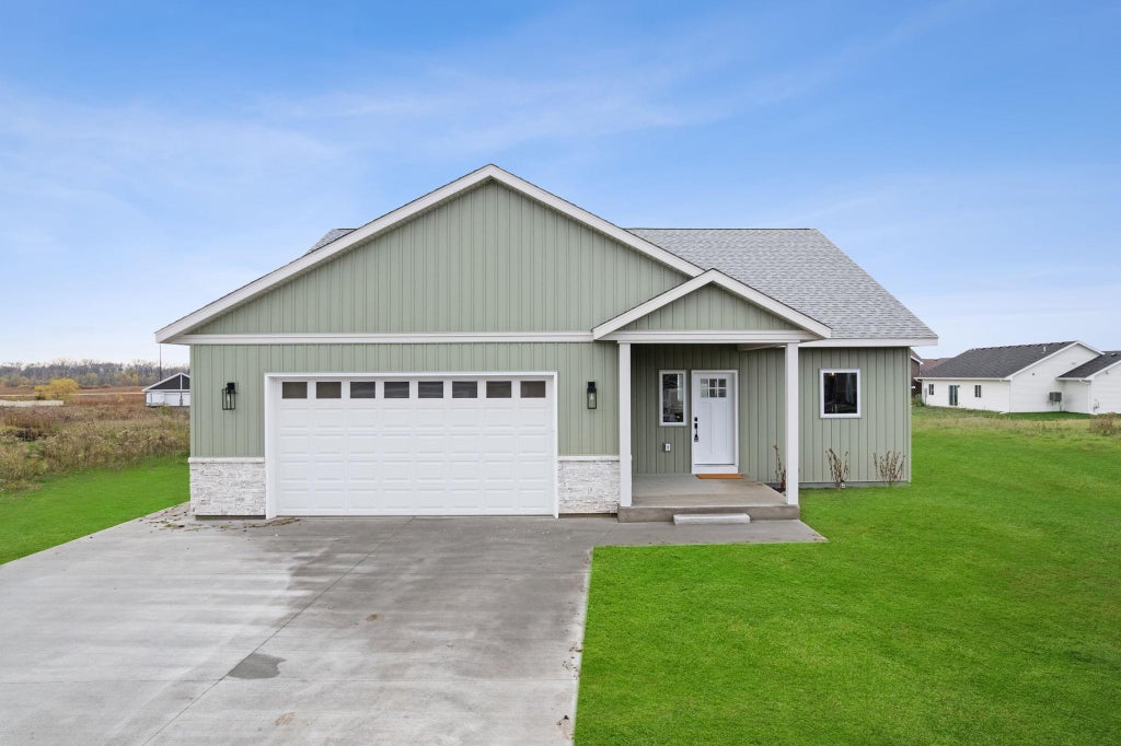 Photo of 1009 Misty Curve, Buffalo, MN 55313 (MLS # 7166697)