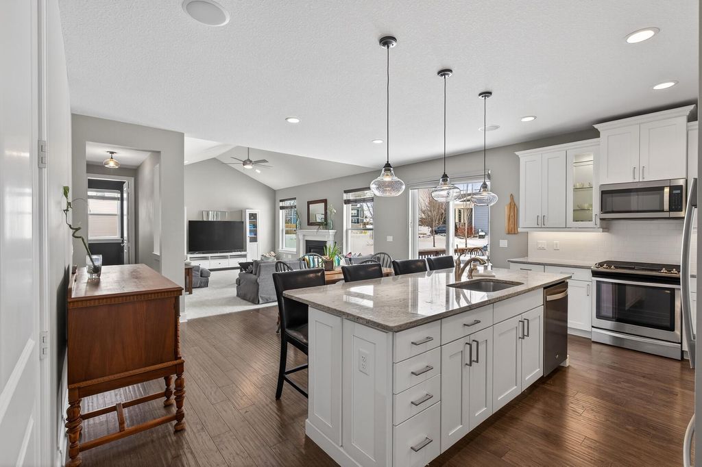 Photo of 303 Primrose Path N, Bayport, MN 55003 (MLS # 7040358)