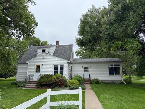 Photo of 31678 Liberty Avenue, Redwood Falls, MN 56283 (MLS # 6739773)