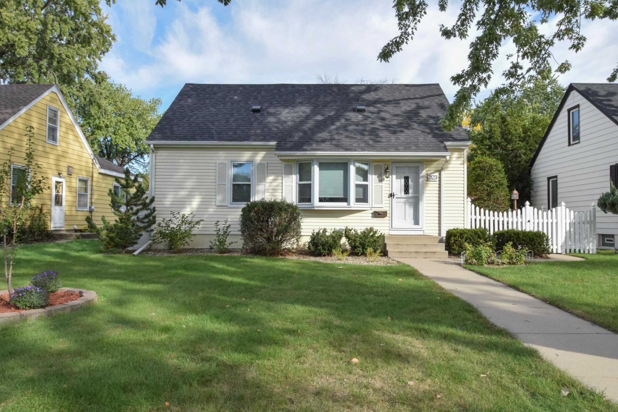 2123 Fairway Drive NE