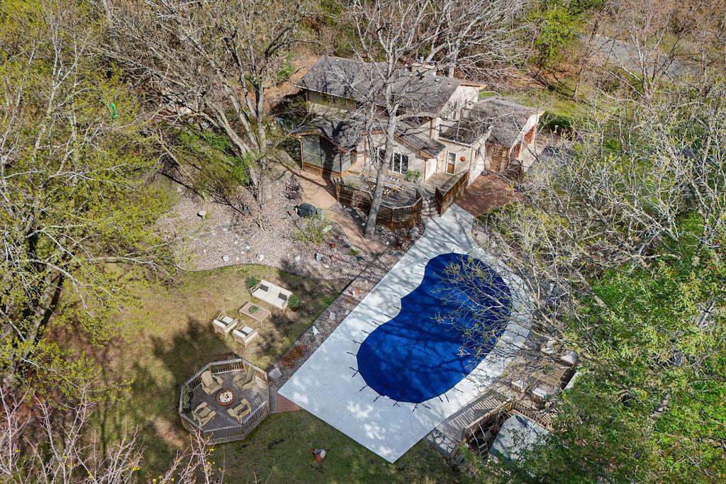 5411 Southwood Drive