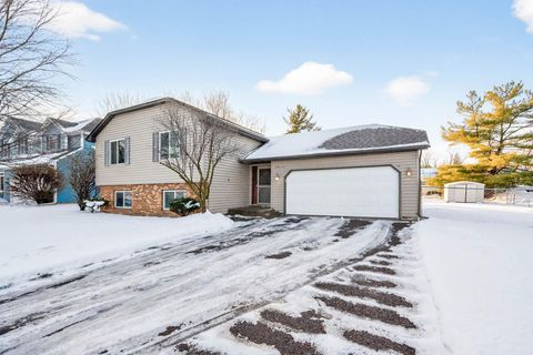 2840 Henslow Avenue N Oakdale MN 55128