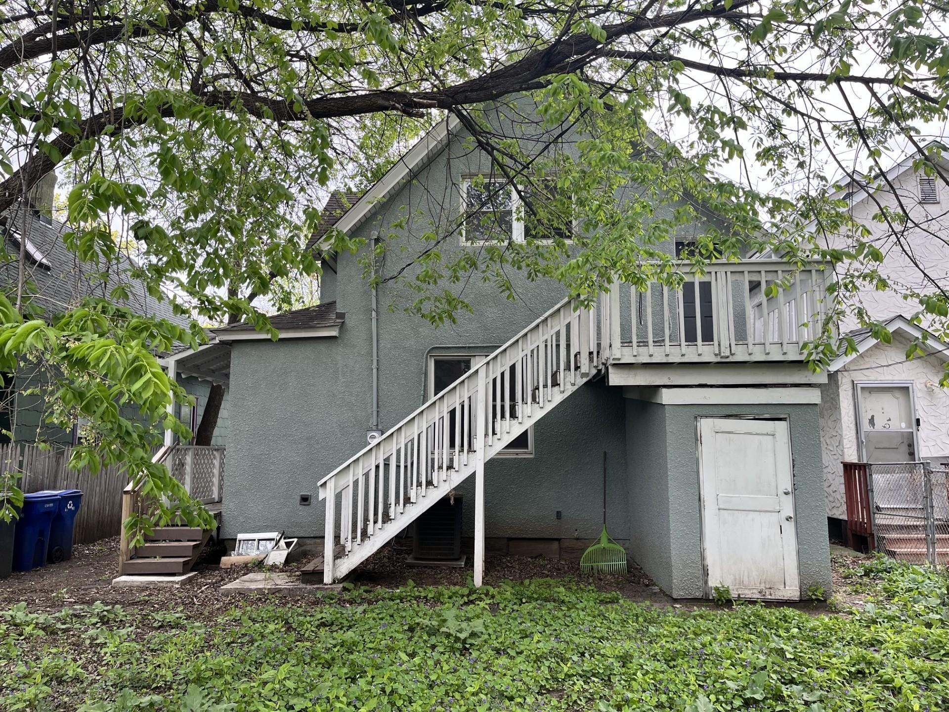 275 Western Avenue S