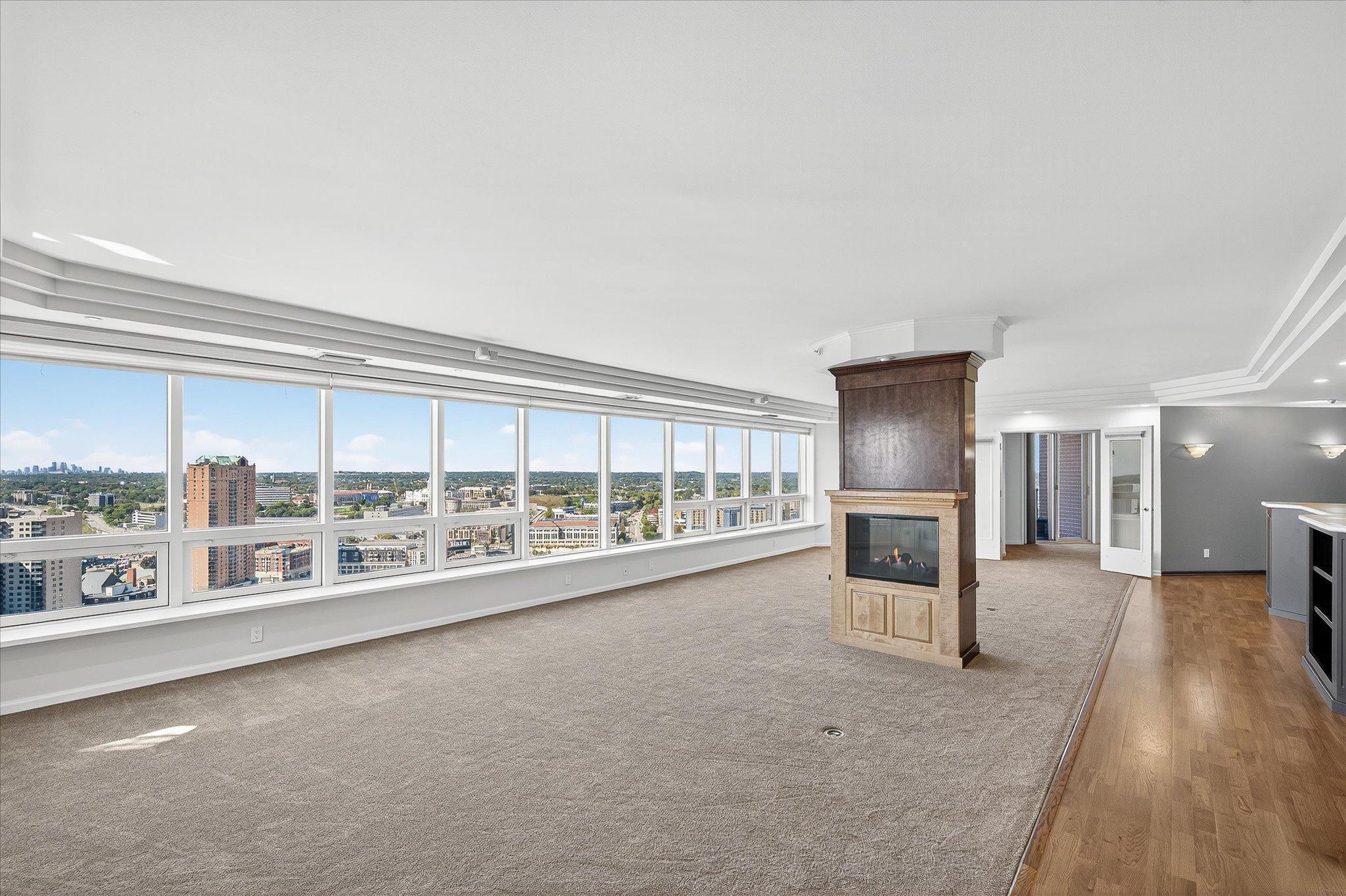 168 6th Street E 3501/3506