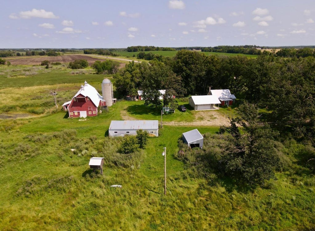 Photo of 39401 US 71, Eagle Bend, MN 56446 (MLS # 6594430)