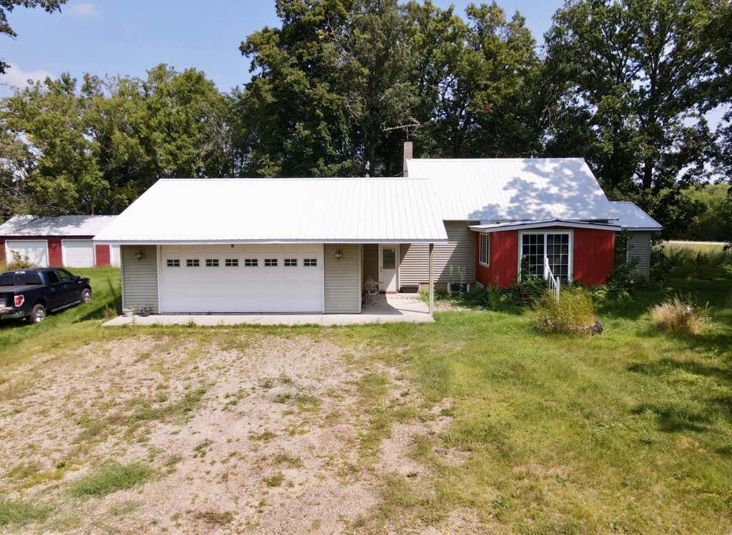 Photo of 39401 US 71, Eagle Bend, MN 56446 (MLS # 6594430)