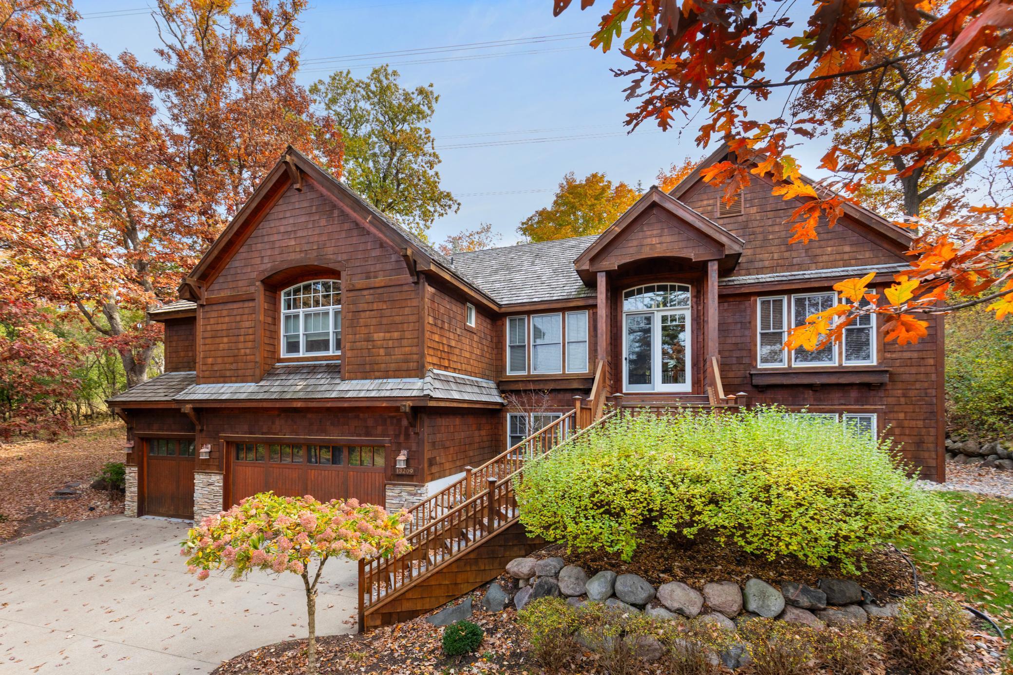 13209 Holasek Lane