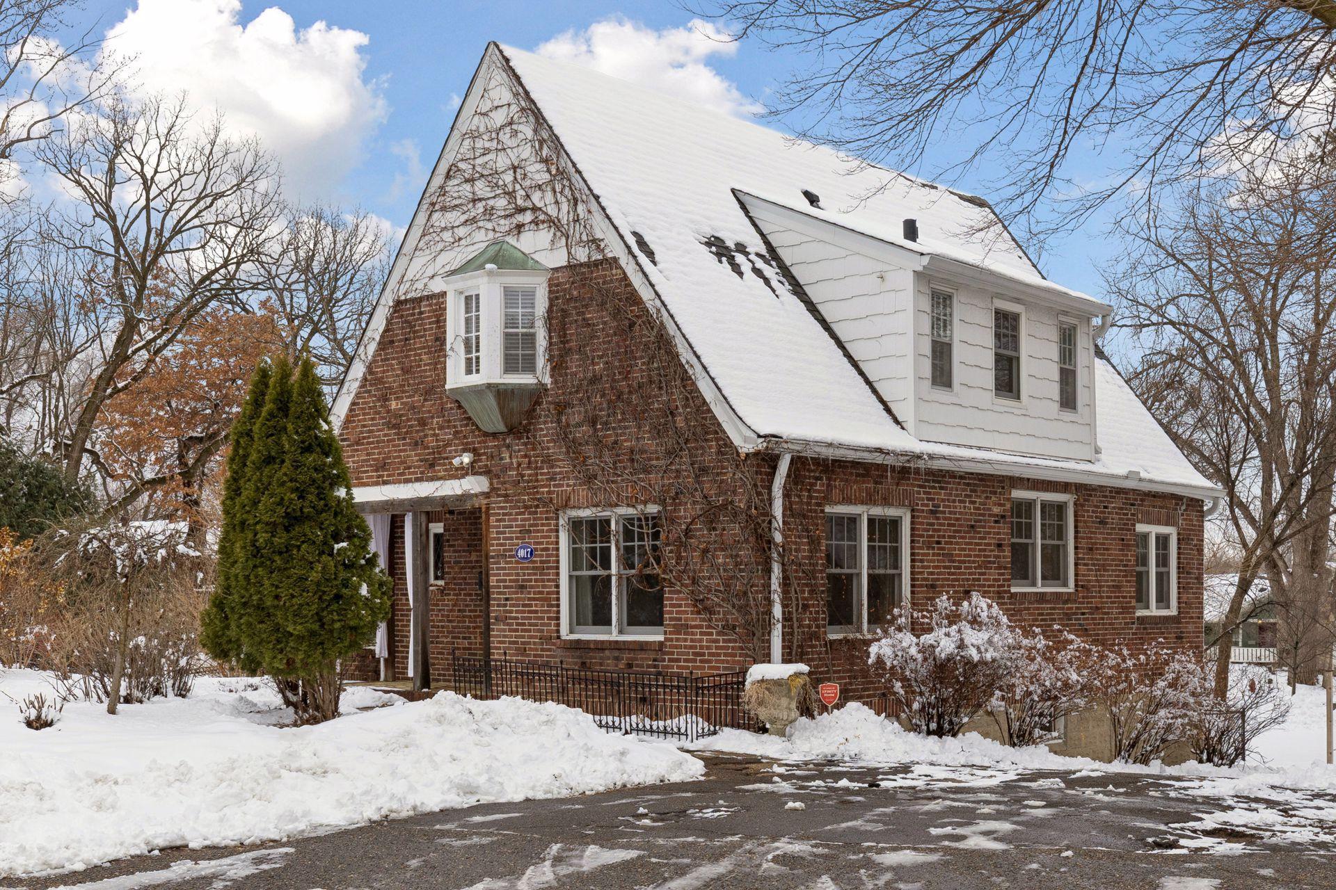 4017 Shoreline Drive