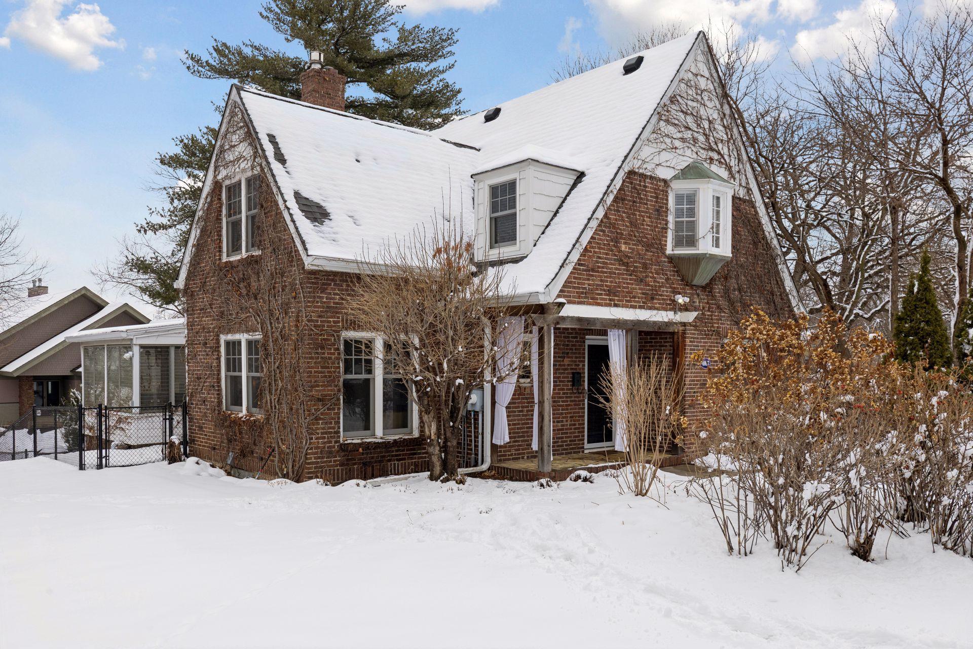 4017 Shoreline Drive