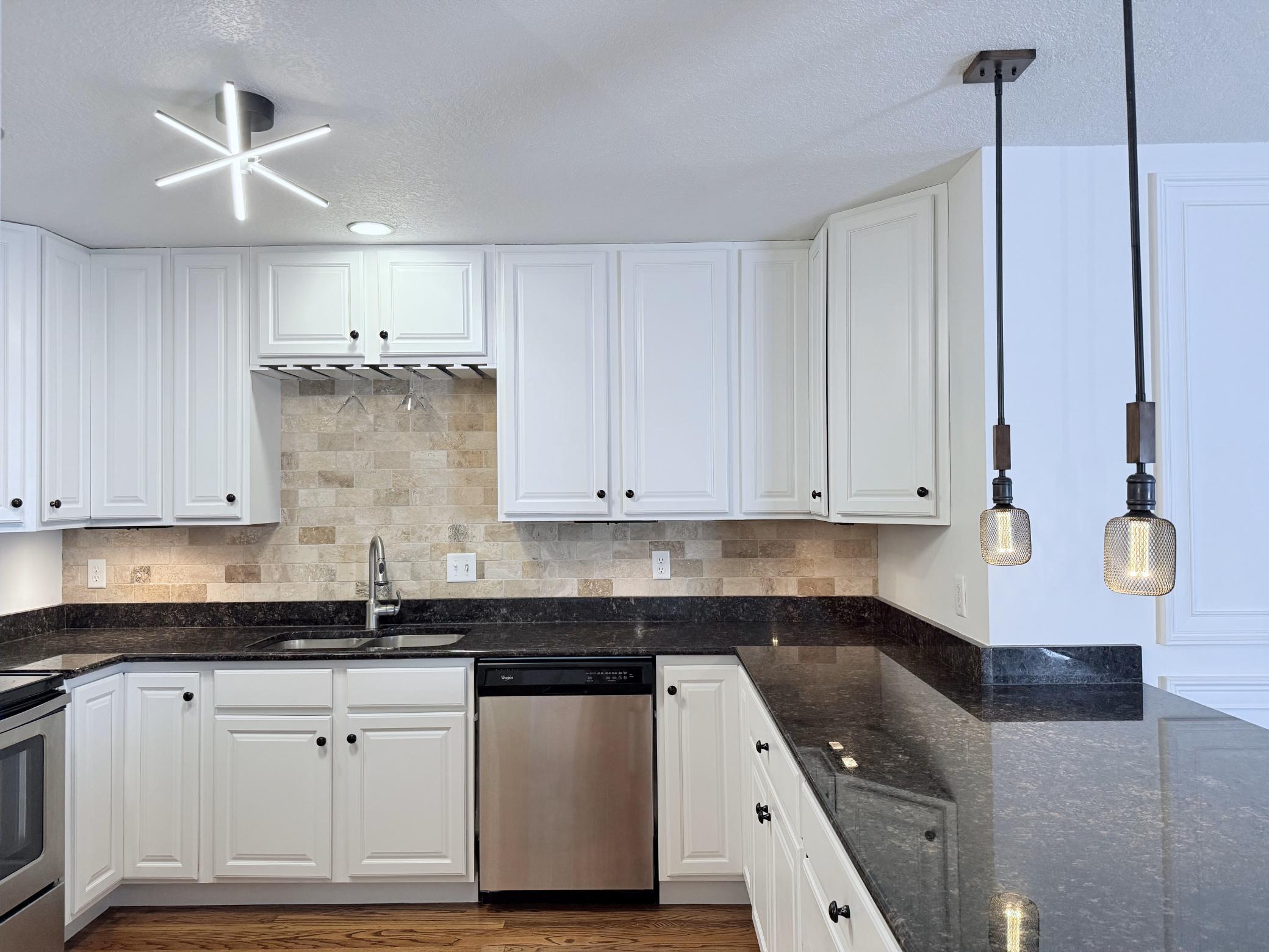 2485 Canabury Drive 205