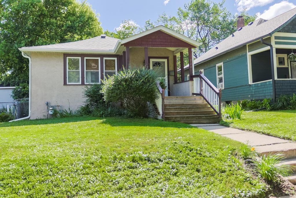 Photo of 222 Fisk Street, Saint Paul, MN 55104 (MLS # 7081404)