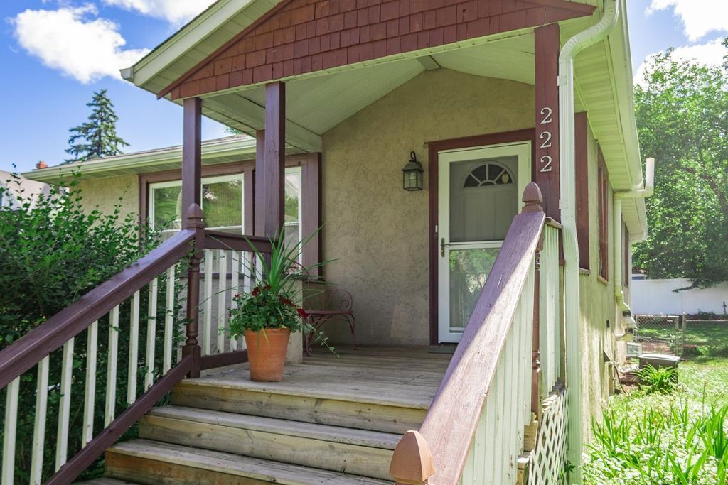 Photo of 222 Fisk Street, Saint Paul, MN 55104 (MLS # 7081404)