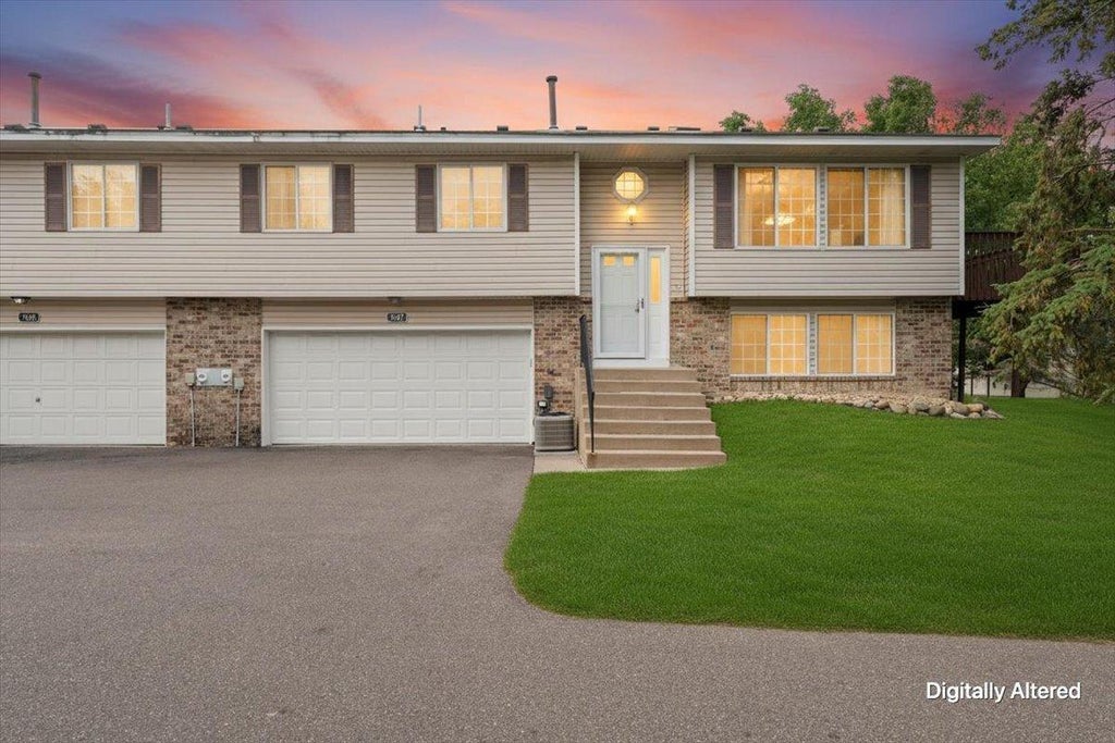 Photo of 7647 Afton Court, Woodbury, MN 55125 (MLS # 7113860)