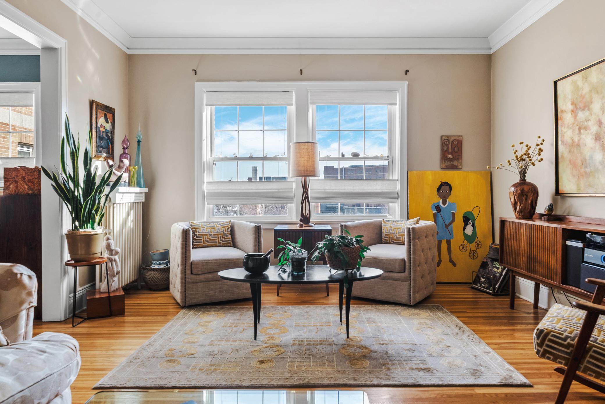 2615 Park Avenue 513